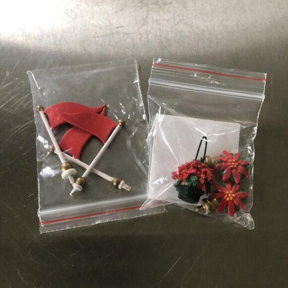 Department 56 Poinsettia Palace 56796 Christmas Village House Castle Decor READ! - Picture 11 of 12